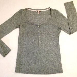 Victoria's Secret Long Sleeve Gray Sparkle Button Down Scoop Neck Size Medium